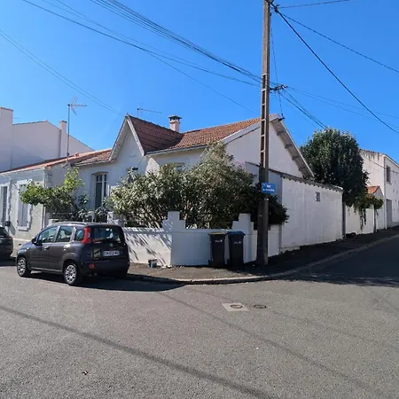 Maison Calme Avec Terasse Proche Centre
